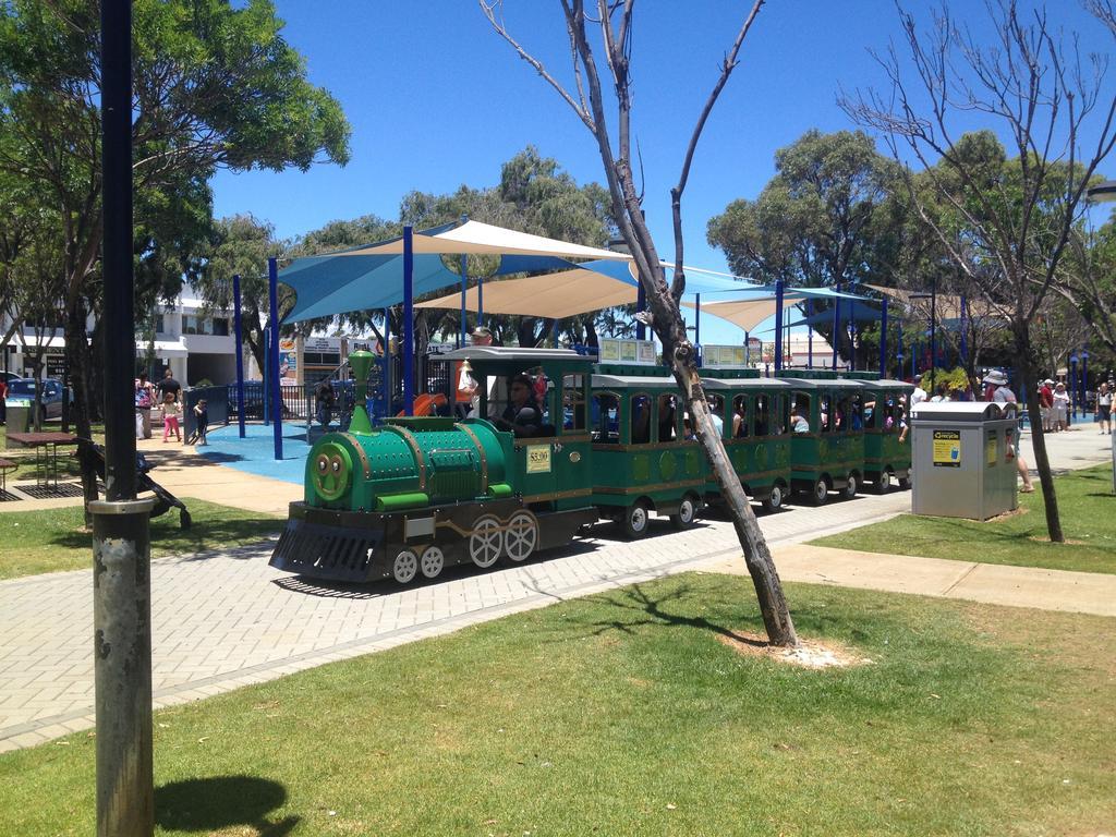 Mandurah Ocean Marina Chalets Exterior foto